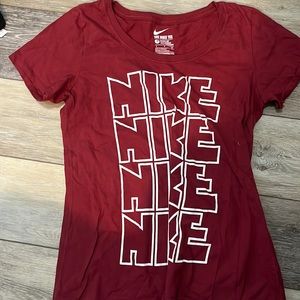 nike t-shirt